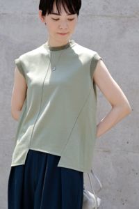 アシメ切替フレンチスリーブ