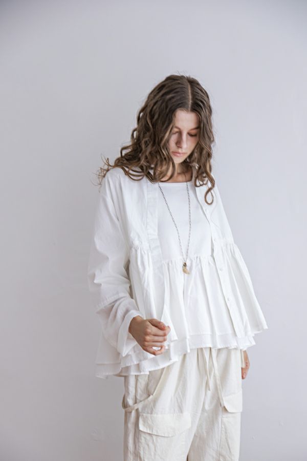 ダブルフリルカラーブラウス unminou みょう 