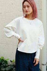 袖タックプルオーバー