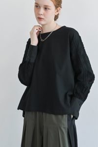 レーススリーブプルオーバー