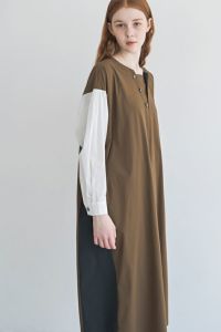 シャツ袖ストレッチワンピース