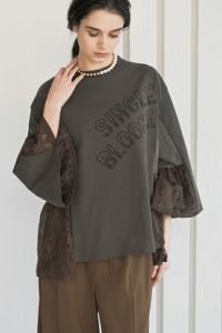 【8月下旬予定】レースドッキングプルオーバー