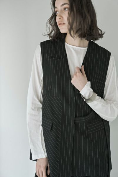 本日限定セール新品！akane femme ホワイトロングベスト トップス 透かし編み ベスト レディース ロング ベスト