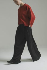 タックワイドパンツ