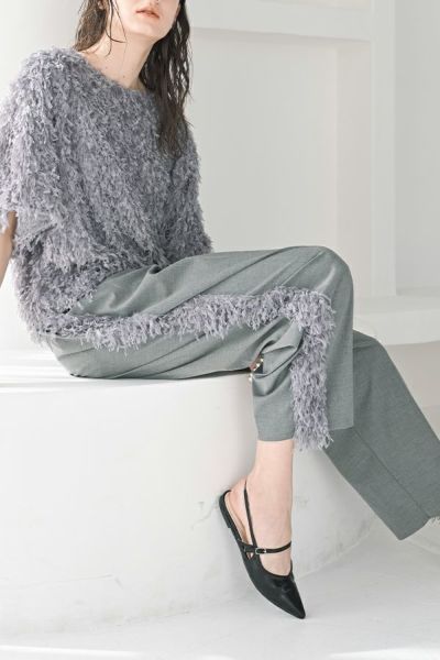極美品✨akane femme あむう コート 刺繍 ビジュー レッド 赤 L モノグラム刺しゅうTOPS - Ank Rouge(アンクルージュ)のTシャツ
