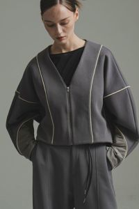 パイピング切替ブルゾン