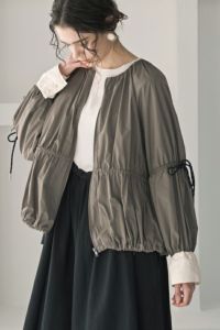 ギャザーブルゾン