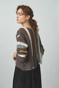 アルパカ混切替プルオーバー