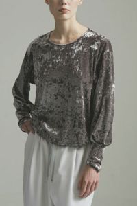 ベロアタック袖プルオーバー